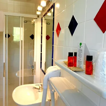 Otel Paloma 2*