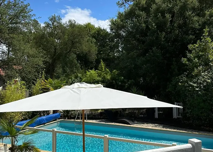 Paloma Hotel 2*